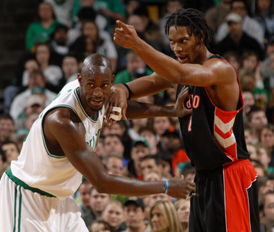 意媒：斯帕莱蒂想买中场，目标弗拉泰西、泽林斯基或法乔利（意媒：斯帕莱蒂寻求中场补强，瞄准弗拉泰西、泽林斯基与法乔利）