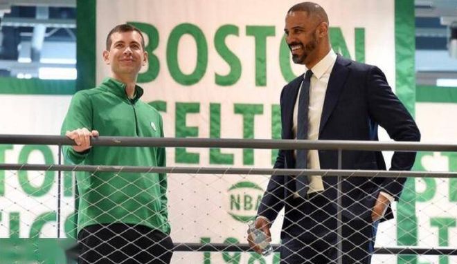 意甲奇妙世界：斯帕莱蒂与孔蒂的角色变换与霍伊伦德的惊艳表现（意甲奇境：斯帕莱蒂与孔蒂的角色切换，霍伊伦德闪耀全场）