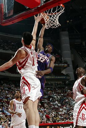 场均净负16.2分！奇才14连败距队史连败纪录只差2场（奇才苦吞14连败，场均净负16.2分，距队史最长连败仅差两场）