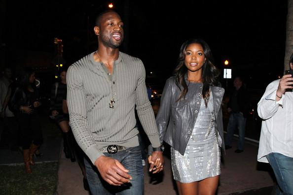 奥莱：因背身列队事件被禁足6个月，贝隆上诉至体育仲裁法庭（奥莱：贝隆因背身列队遭禁赛半年，已向体育仲裁法庭提起上诉）