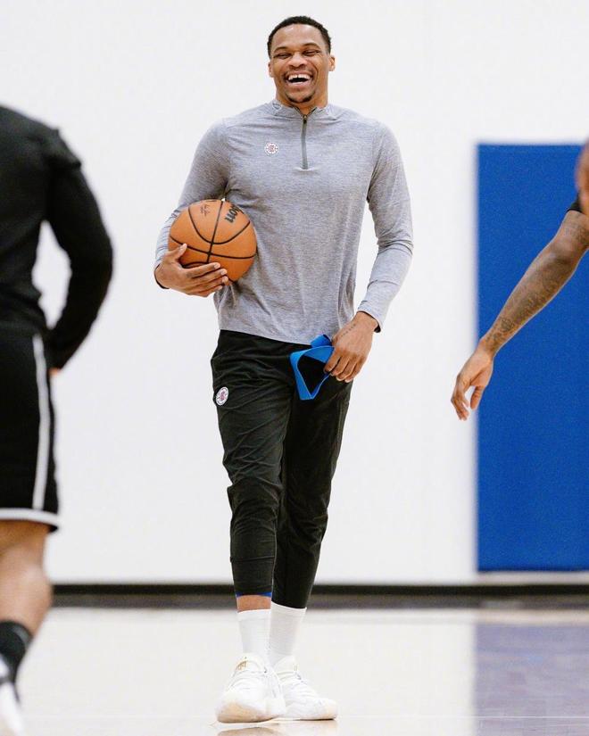 库杜斯：加纳在世界杯抽到英格兰？能和他们一组挺不错的（库杜斯：若世界杯抽中英格兰，与其同组会是好事）